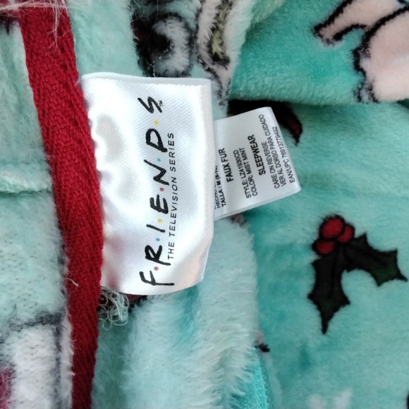 FRIENDS Hooded Adult Onesie and PINK Sleep shirt - Picture 5 of 8